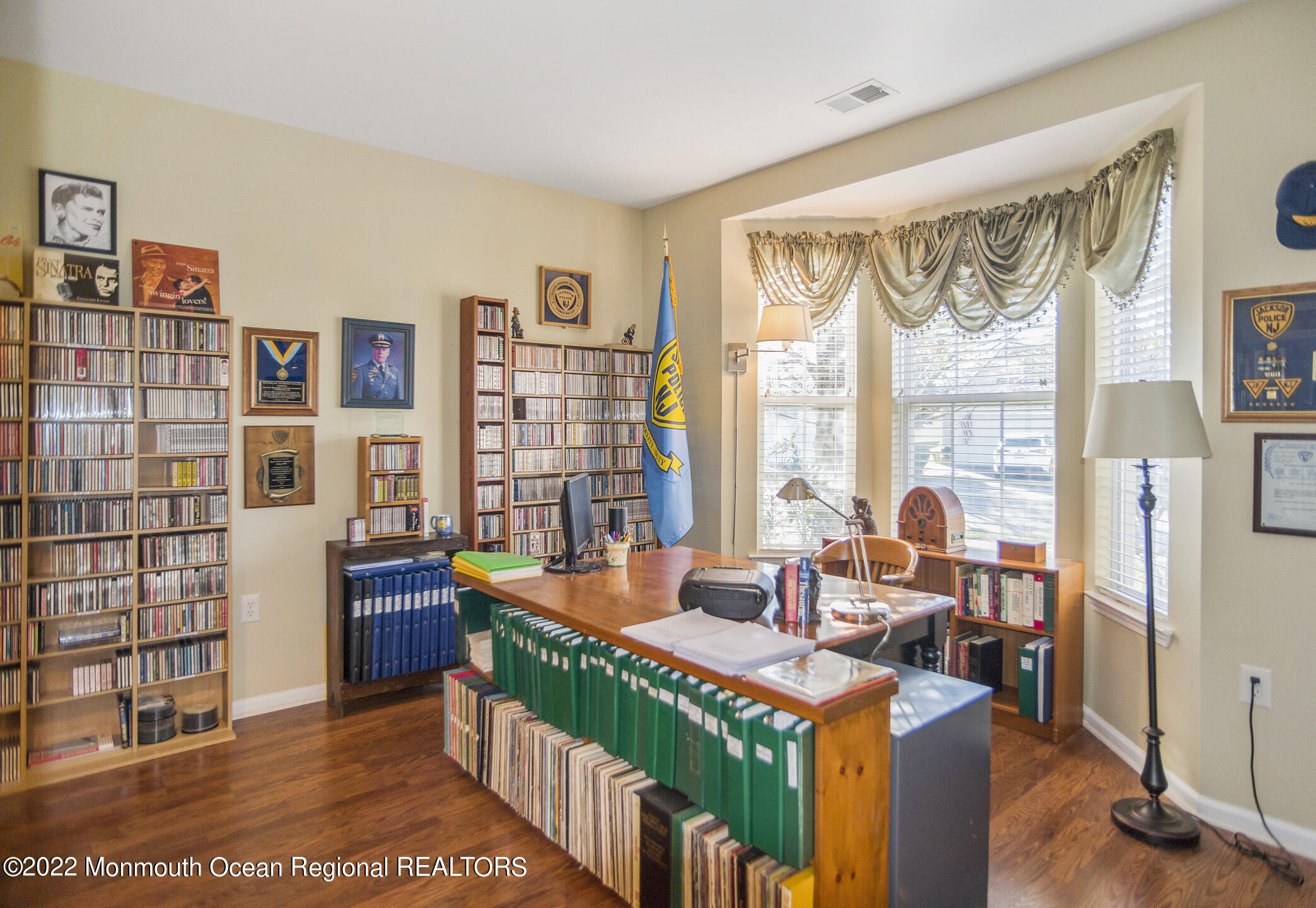 11 Banstead Way Jackson, NJ 08527 - Photo 15 of 29 _RMJ4700 office