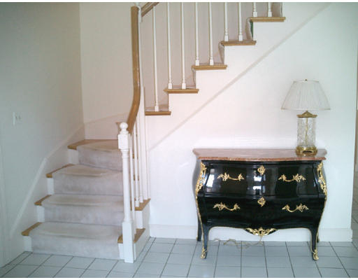 4 Rachel Road Andover, MA 01810 - Photo 6 of 8 Gallery Image 6
