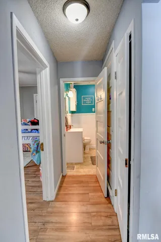 $149,900 | 1311 West Main Cross Street, Taylorville, IL 62568