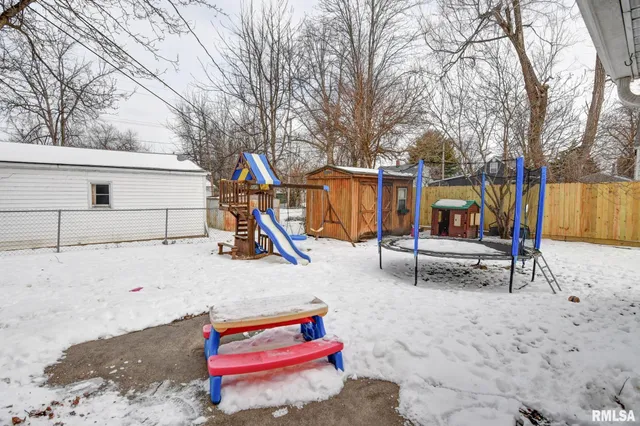 $149,900 | 1311 West Main Cross Street, Taylorville, IL 62568