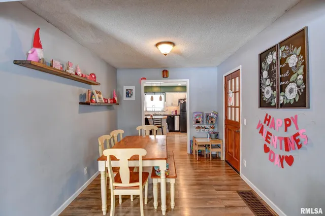 $149,900 | 1311 West Main Cross Street, Taylorville, IL 62568