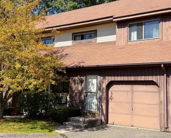 $2,100 | 649 Middle Turnpike East, Unit E, Manchester, CT 06040