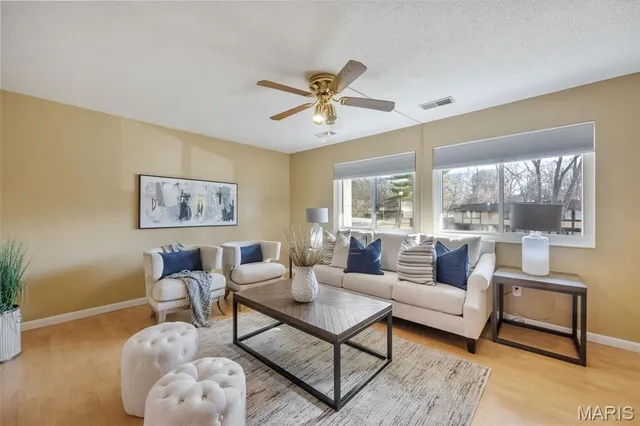 $259,900 | 1355 Hampton Road, Unit B, St. Charles, MO 63303