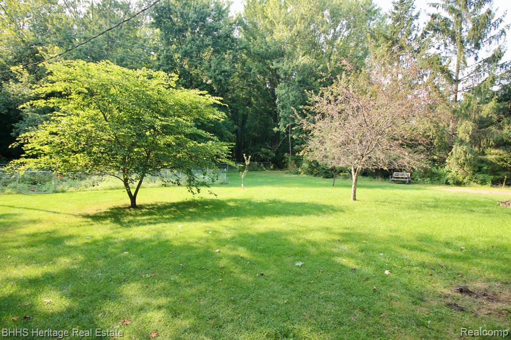 11909 South Nicholson Road Perry, MI 48872 - Photo 35 of 39