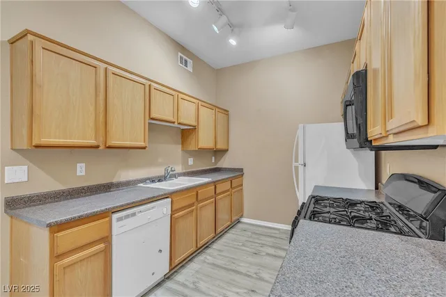 $285,000 | 3544 Desert Cliff Street, Unit 102, Las Vegas, NV 89129