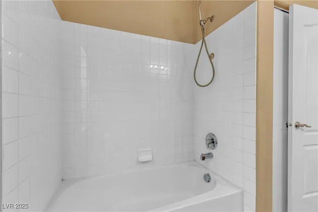 $285,000 | 3544 Desert Cliff Street, Unit 102, Las Vegas, NV 89129