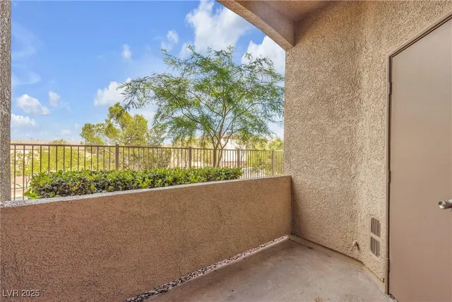 $285,000 | 3544 Desert Cliff Street, Unit 102, Las Vegas, NV 89129