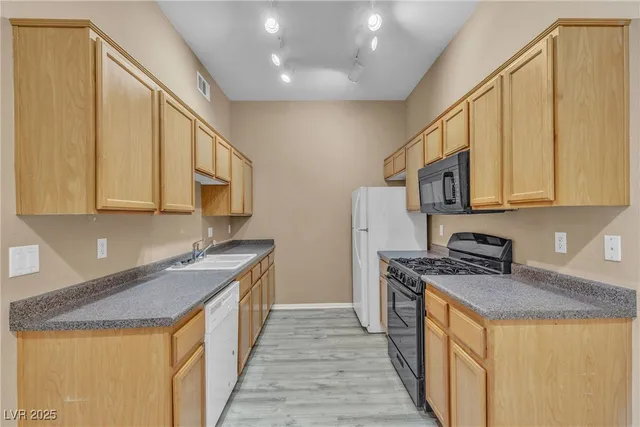 $285,000 | 3544 Desert Cliff Street, Unit 102, Las Vegas, NV 89129