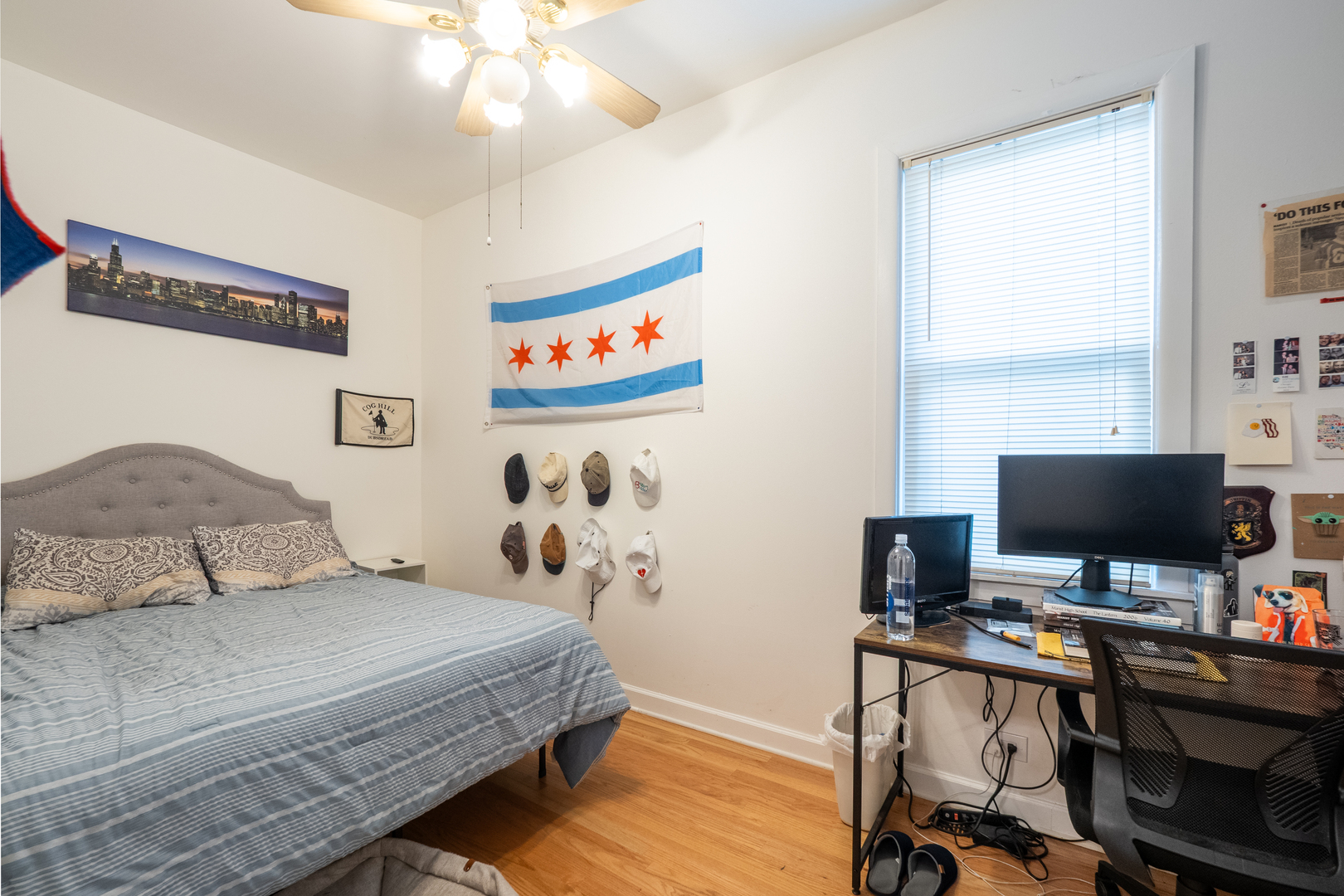 1920 West School Street Chicago, IL 60657 - Photo 13 of 36 a bedroom with a workspace