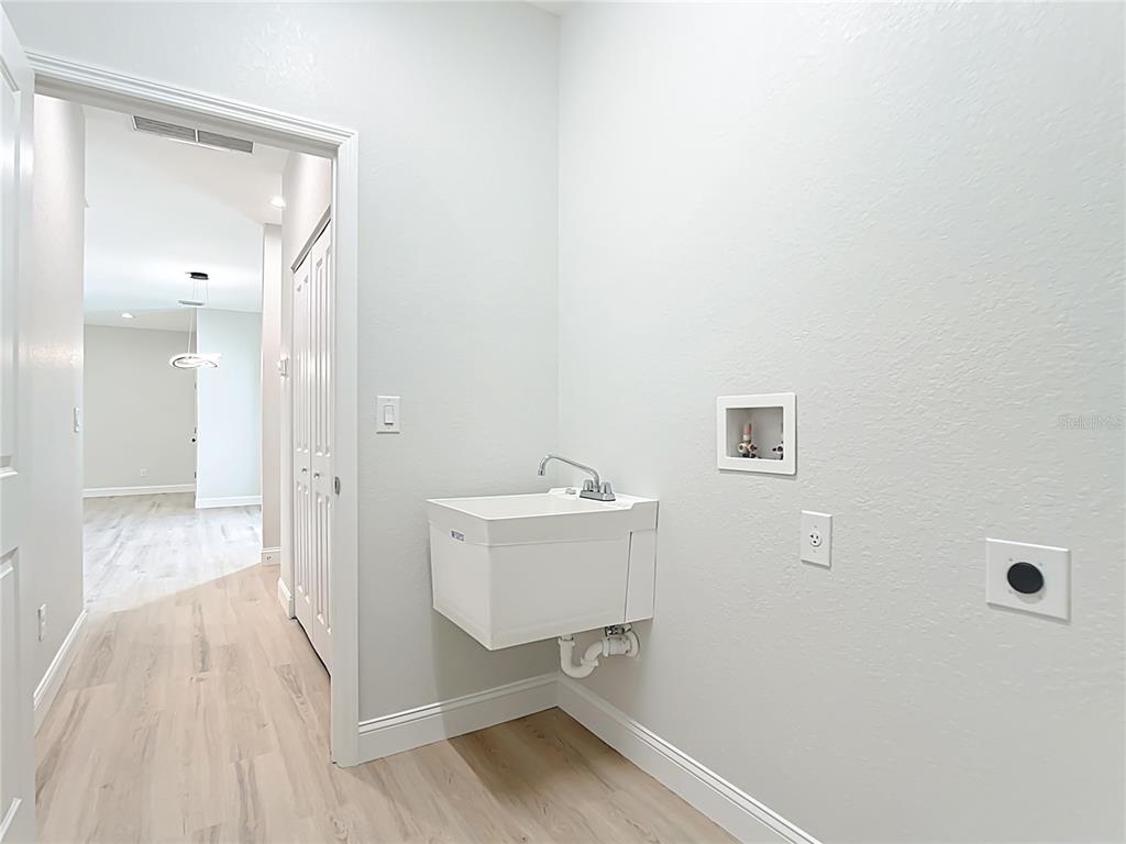 6231 Rowe Street Englewood, FL 34224 - Photo 29 of 35