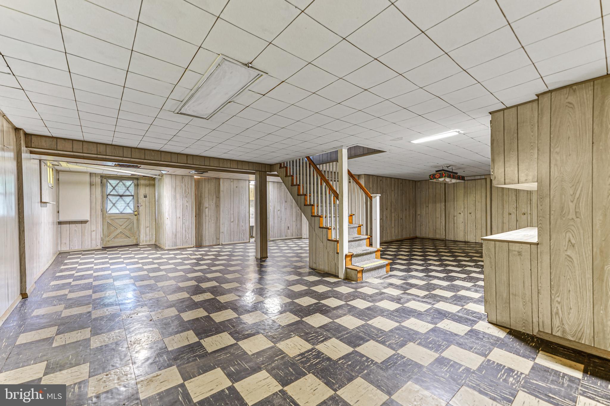 543 Hempstead Road Springfield, PA 19064 - Photo 28 of 31 Large walk-out basement with great potential.