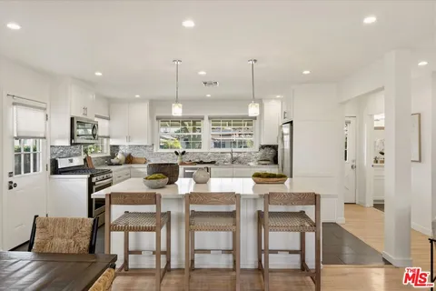 $990,000 | 7667 Chisholm Avenue, Van Nuys, CA 91405