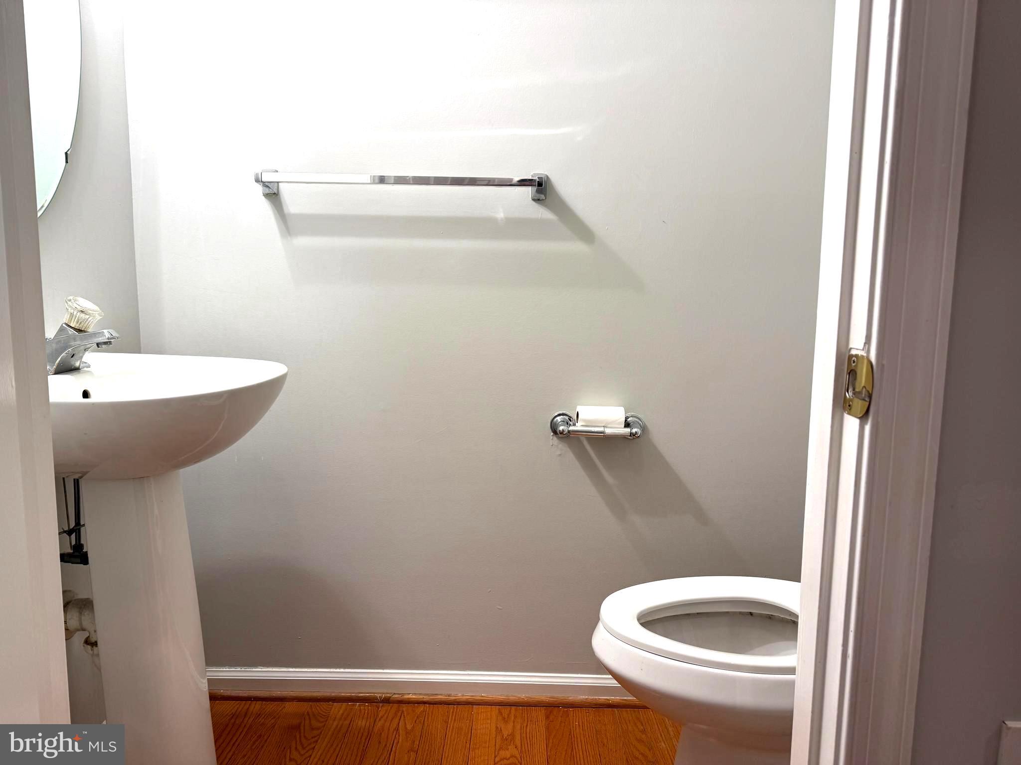 5992 Autumn Spell Elkridge, MD 21075 - Photo 10 of 30 a bathroom with a sink and toilet