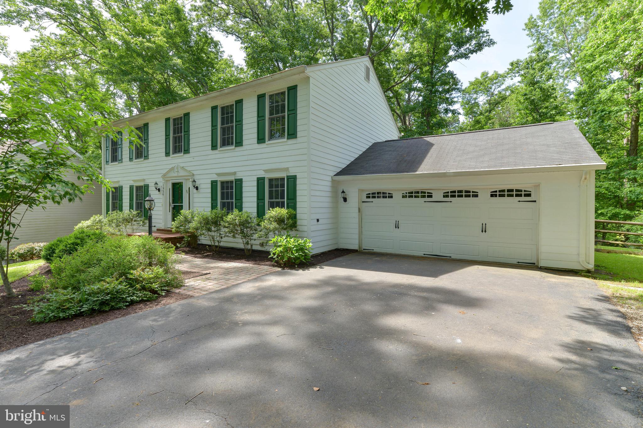 1956 Barton Hill Road Reston, VA 20191 - Photo 2 of 52