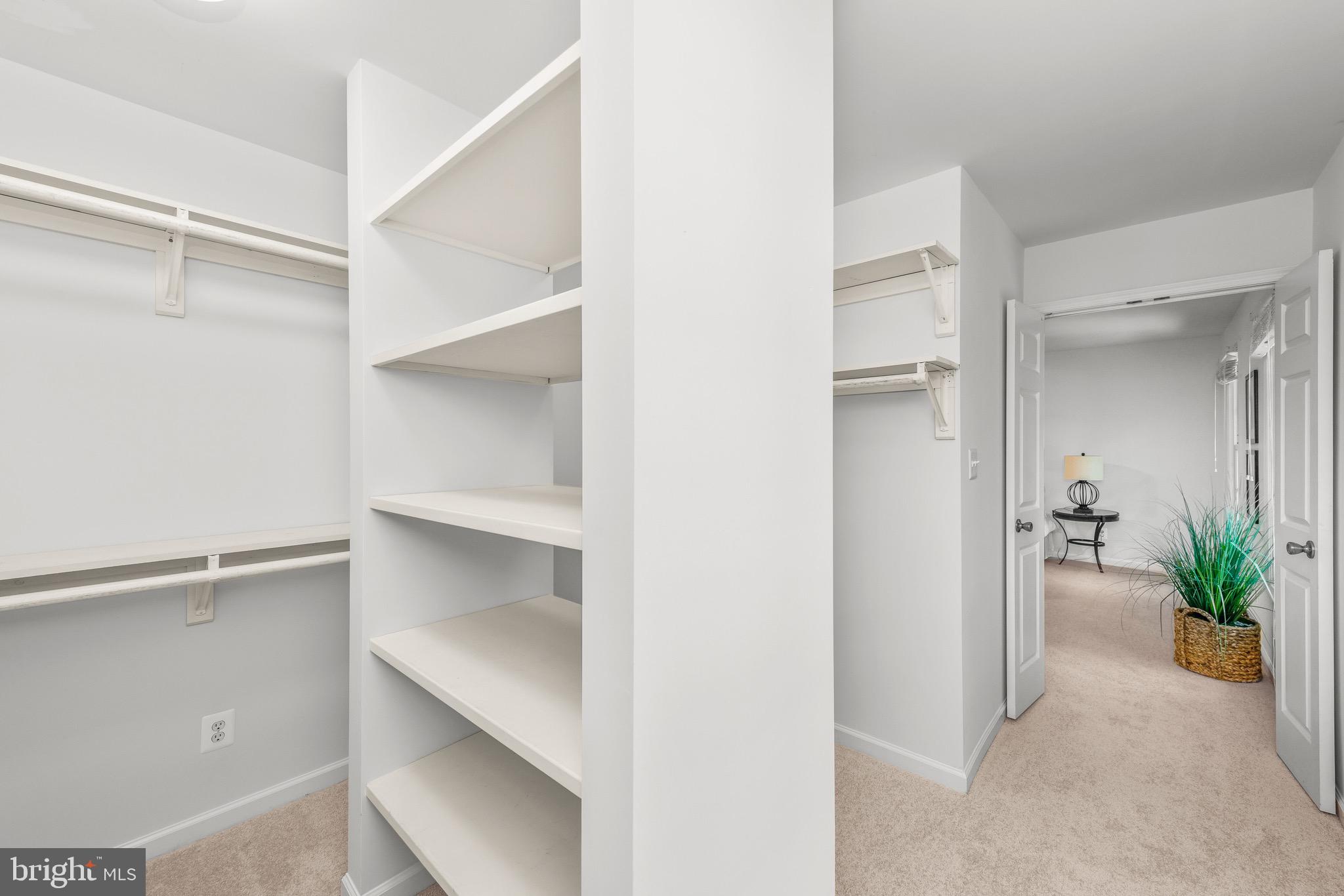 1956 Barton Hill Road Reston, VA 20191 - Photo 27 of 52