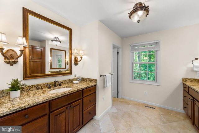 $1,130,500 | 1956 Barton Hill Road, Reston, VA 20191