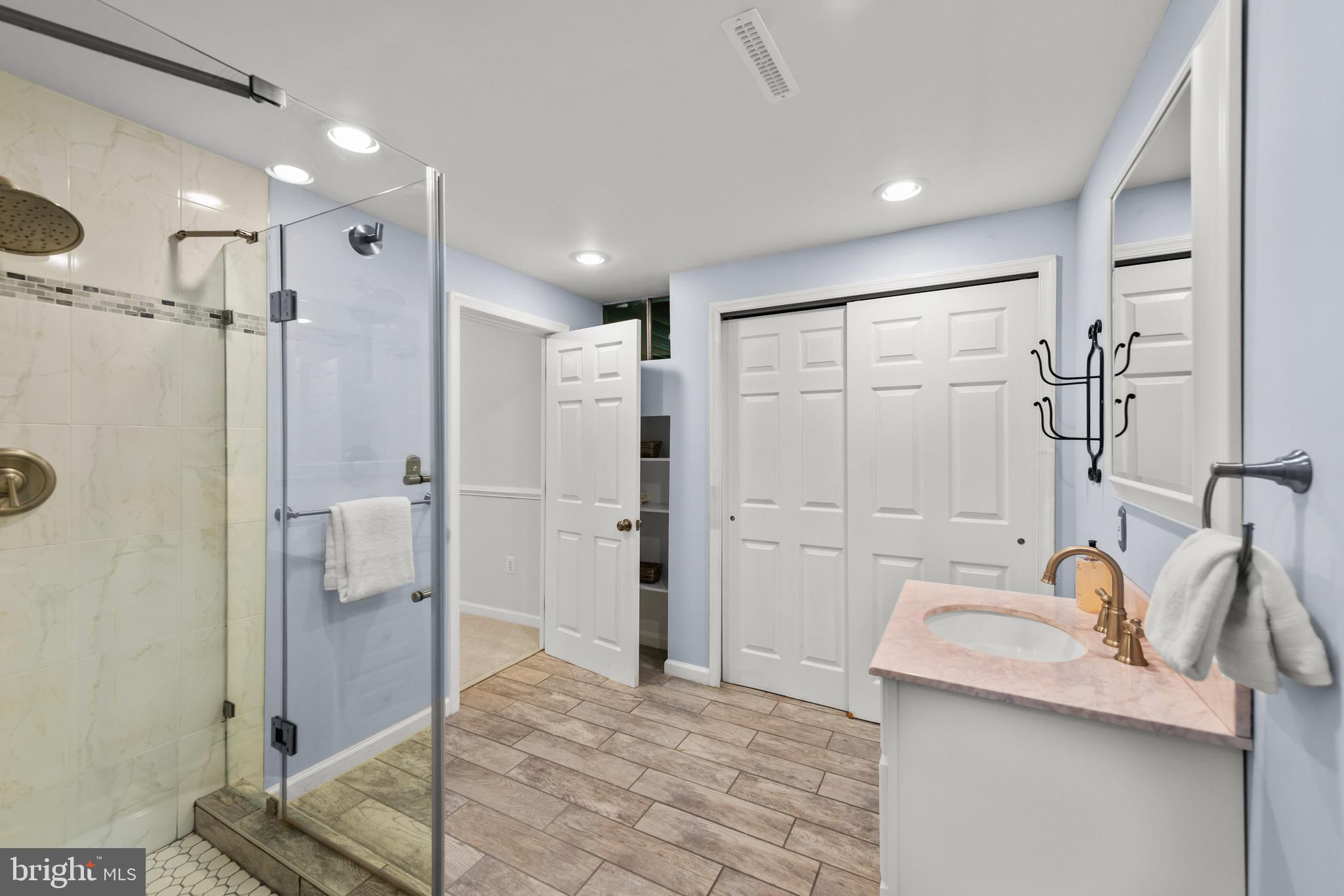 1956 Barton Hill Road Reston, VA 20191 - Photo 40 of 52