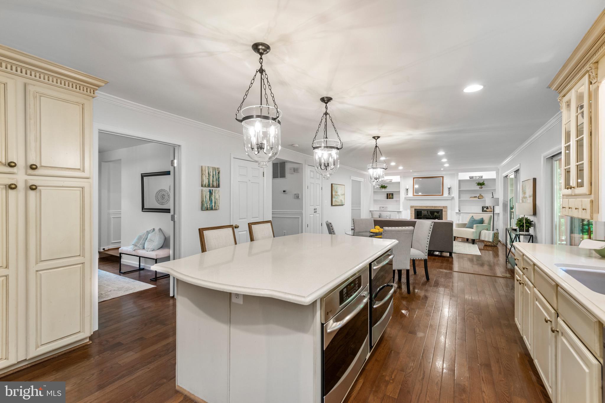 1956 Barton Hill Road Reston, VA 20191 - Photo 10 of 52