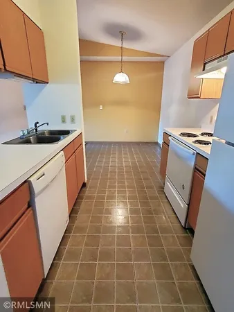$1,000 | 560-580 Spring Street, Somerset, WI 54025