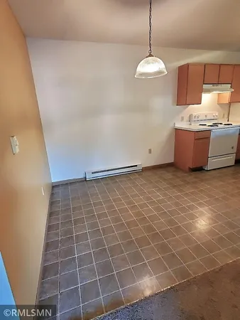 $1,000 | 560-580 Spring Street, Somerset, WI 54025