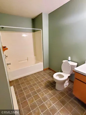 $1,000 | 560-580 Spring Street, Somerset, WI 54025