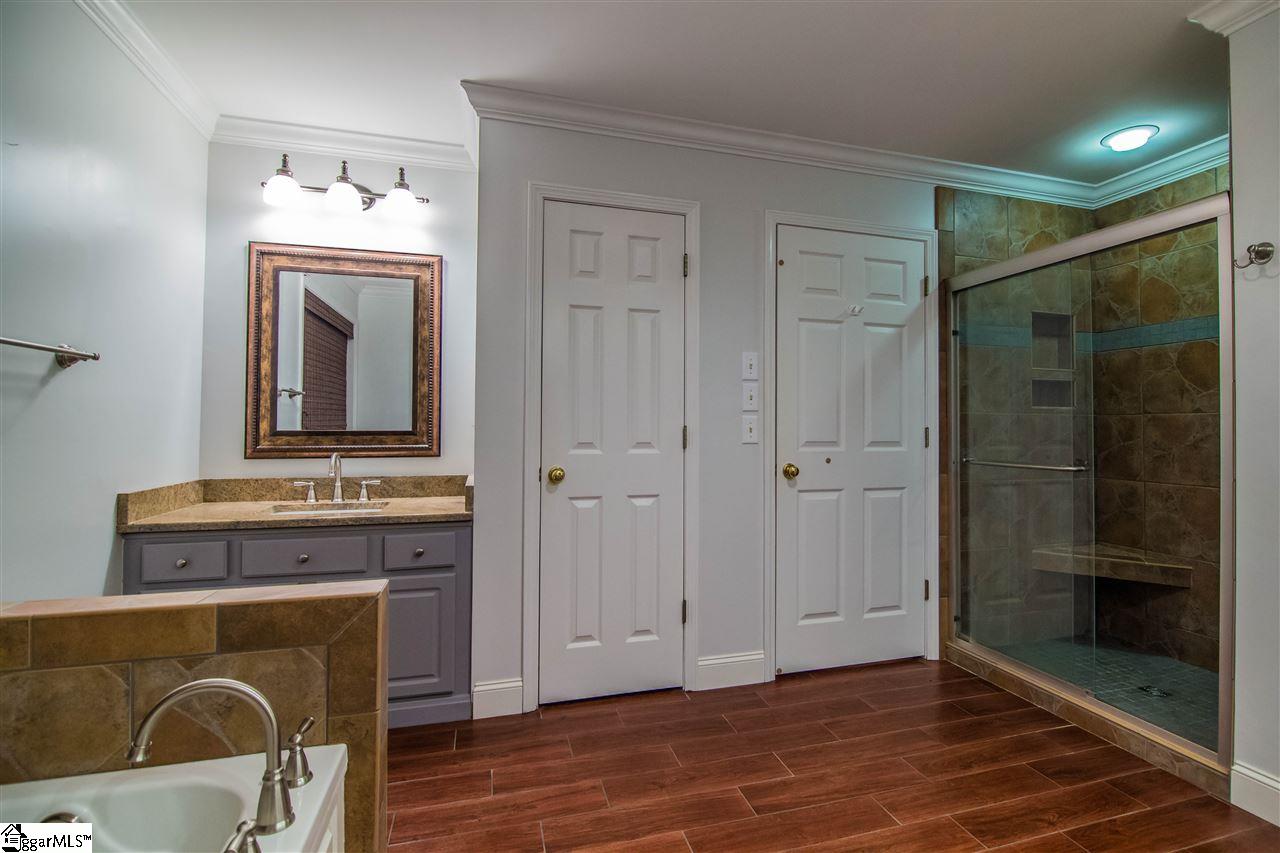 207 Inverness Way Easley, SC 29642 - Photo 12 of 24 Gallery Image 12