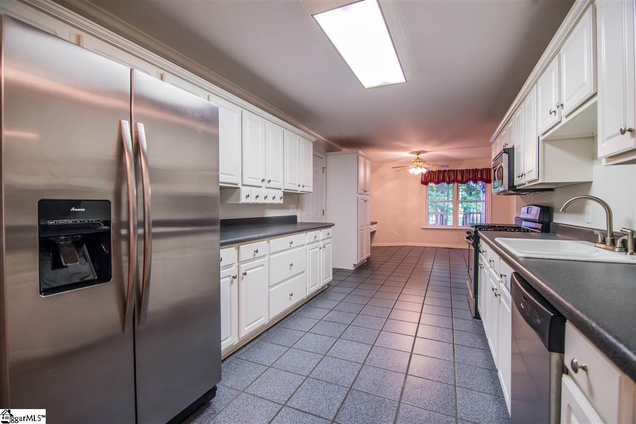 207 Inverness Way Easley, SC 29642 - Photo 7 of 24 Gallery Image 7