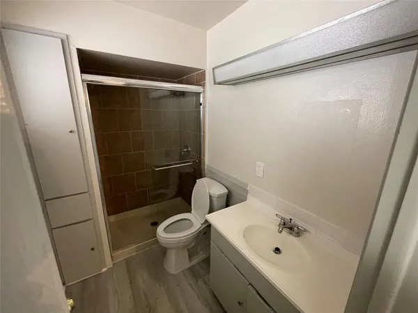 $2,400 | 14046 Rolling Hills Lane, Dallas, TX 75240