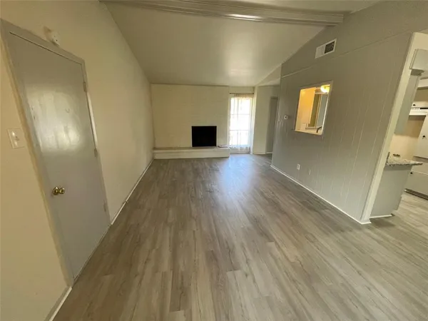 $2,400 | 14046 Rolling Hills Lane, Dallas, TX 75240