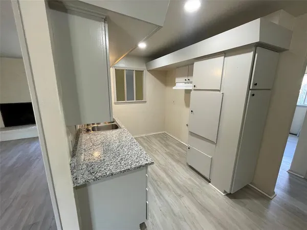 $2,400 | 14046 Rolling Hills Lane, Dallas, TX 75240