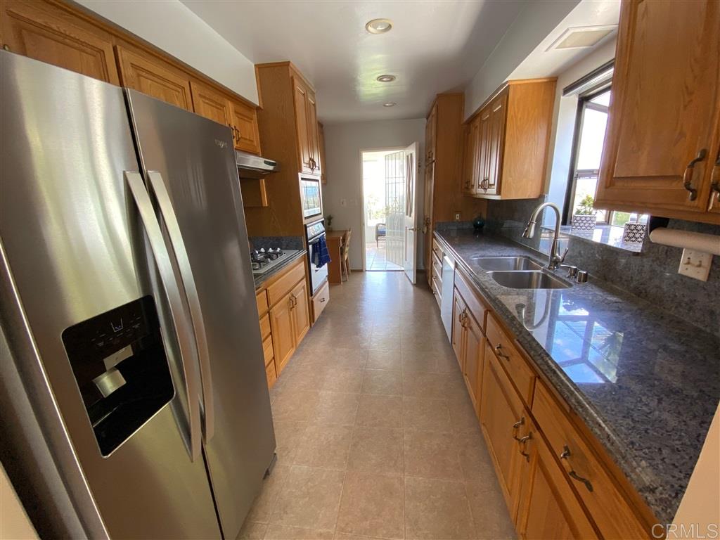 2700 Katherine Street El Cajon, CA 92020 - Photo 7 of 25