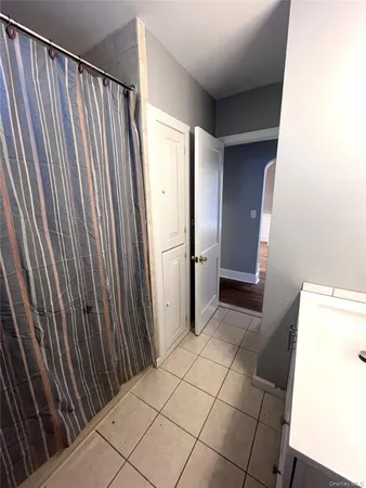 $3,600 | 24 A Arnold Avenue, West Babylon, NY 11704