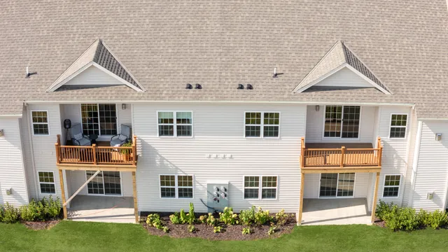 $339,900 | 1844 Woodland Way, Unit 4311, Slinger, WI 53086