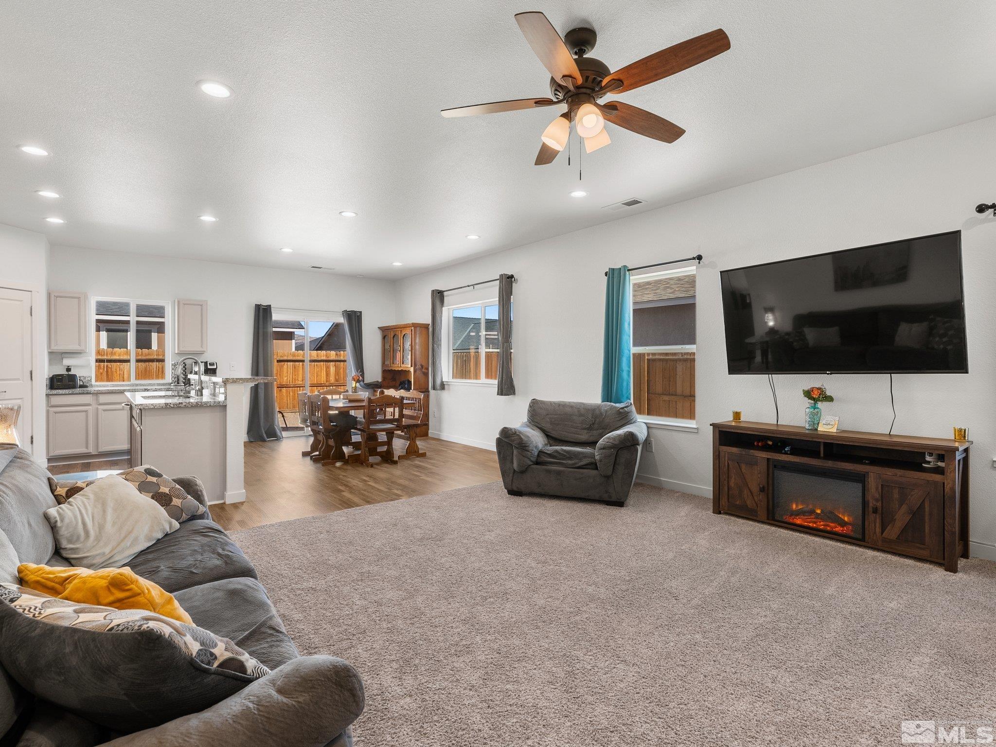 4518 Madison Road Fernley, NV 89408 - Photo 8 of 25 Photo 8