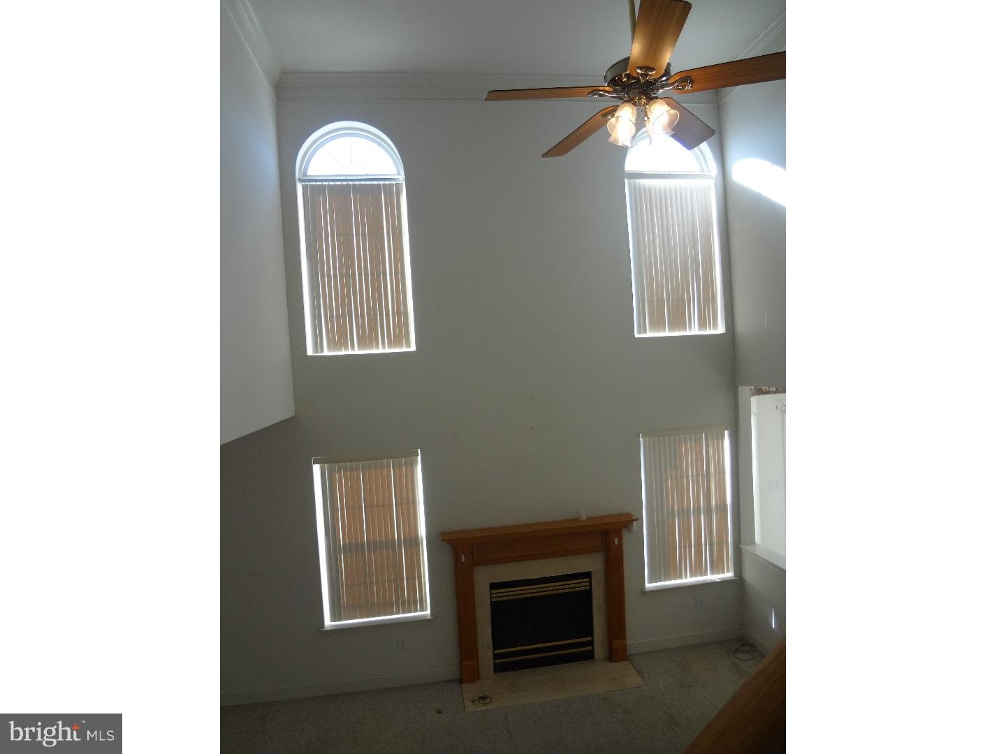 417 Colts Run Road Williamstown, NJ 08094 - Photo 14 of 23 Living Room