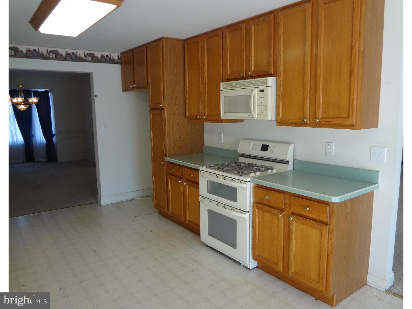 417 Colts Run Road Williamstown, NJ 08094 - Photo 6 of 23 Kitchen