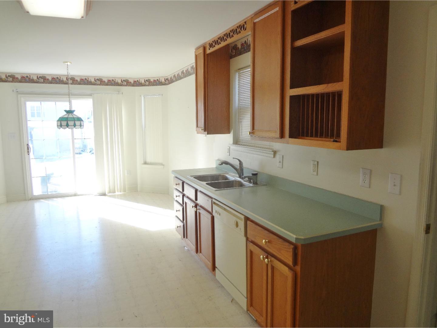 417 Colts Run Road Williamstown, NJ 08094 - Photo 7 of 23 Kitchen