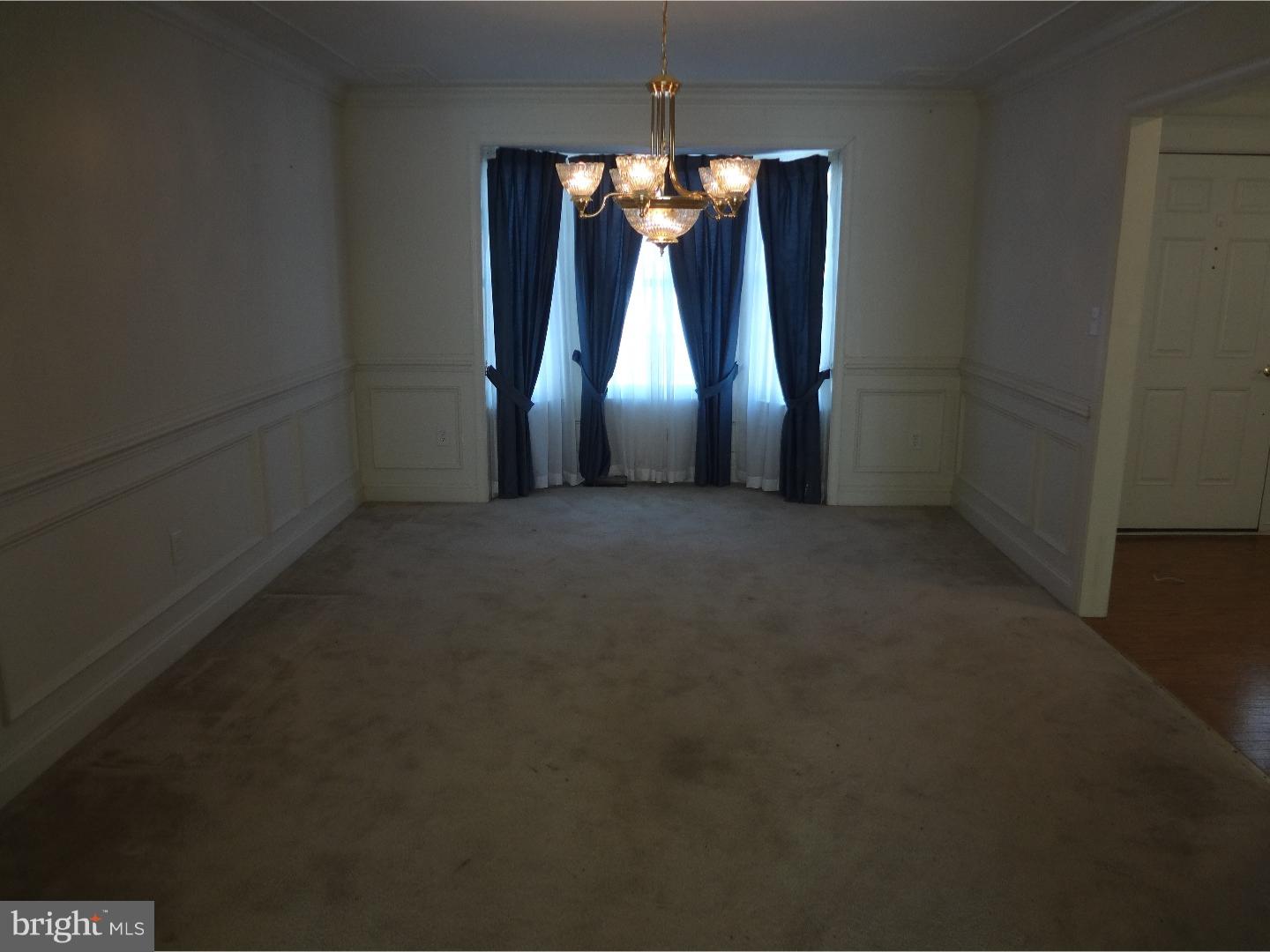 417 Colts Run Road Williamstown, NJ 08094 - Photo 9 of 23 Dining Room