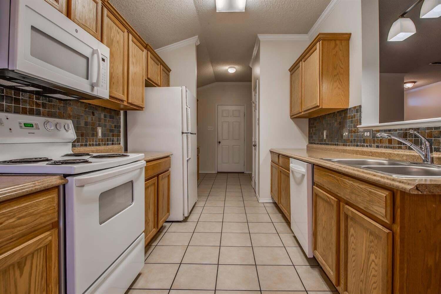 6806 86th Street Lubbock, TX 79424 - Photo 8 of 19 20241219224133674289000000-o