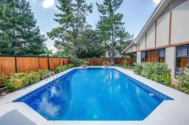 $369,900 | 1327 Hemphill Drive, Cleburne, TX 76033