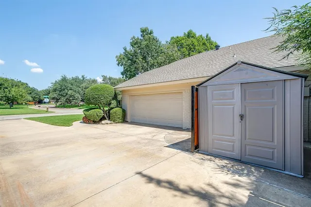 $369,900 | 1327 Hemphill Drive, Cleburne, TX 76033