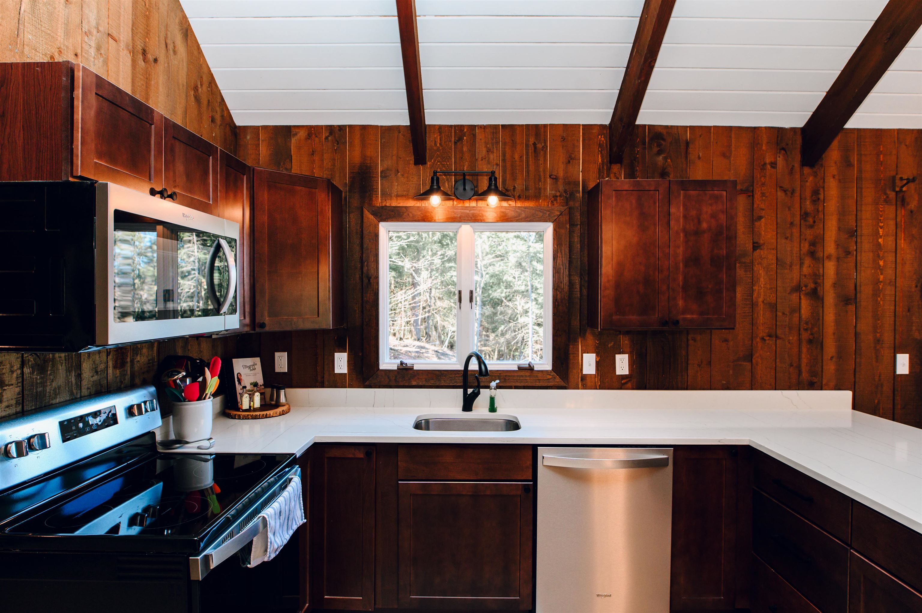 500 Ayers Farm Road Stowe, VT 05672 - Photo 16 of 32 Gallery Image 16