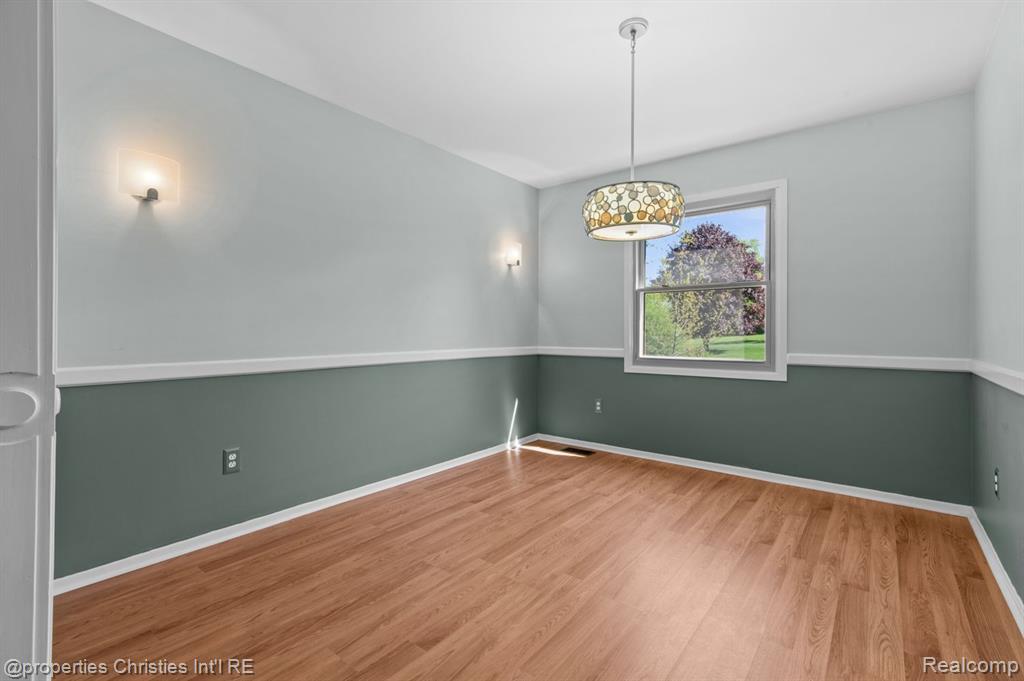 1501 Deerhurst Lane Rochester Hills, MI 48307 - Photo 14 of 38