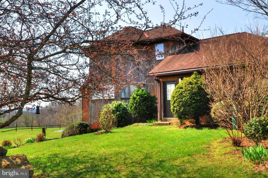 891 Wegman Road Reading, PA 19606 - Photo 16 of 19