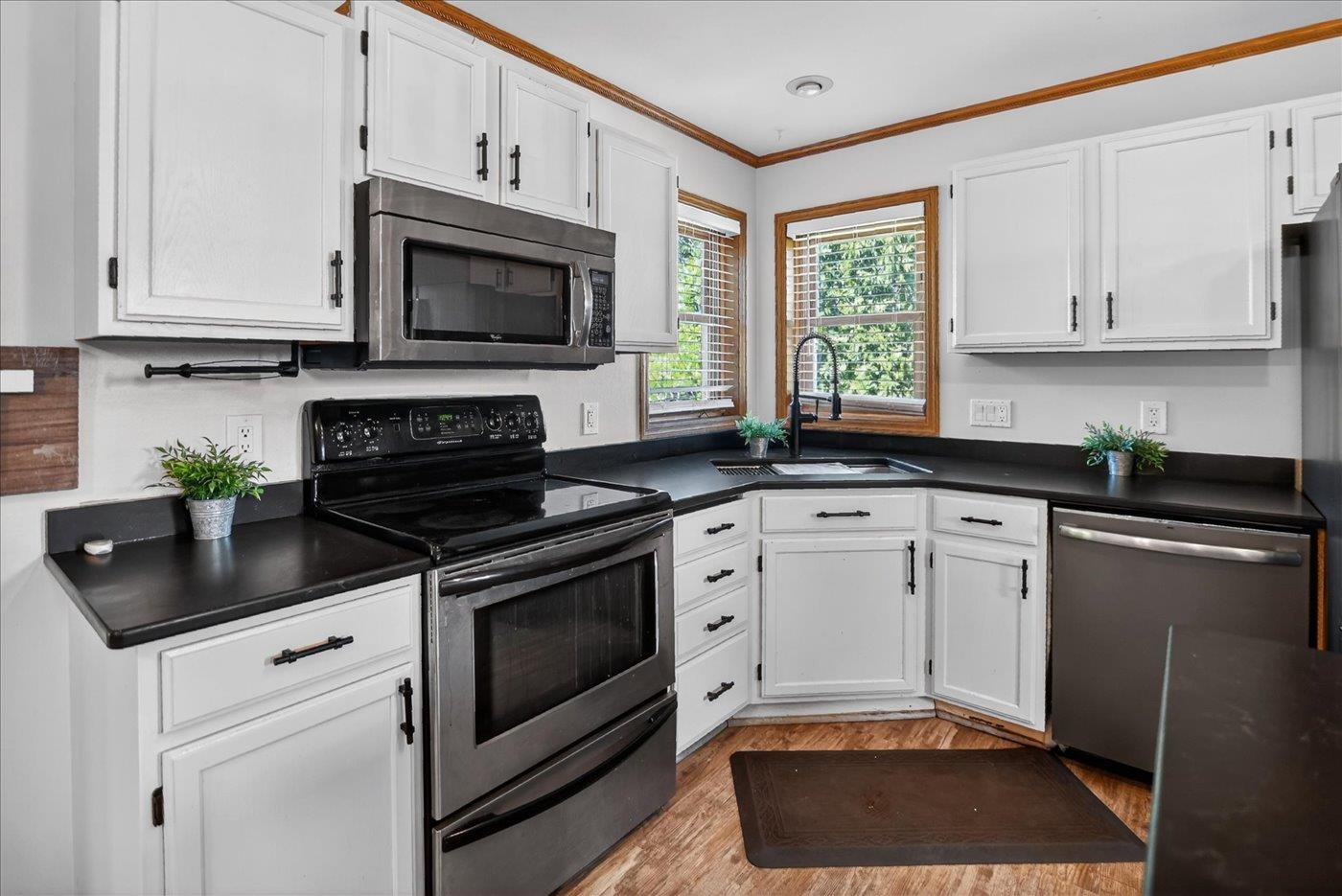 117 Knutson Drive Madison, WI 53704 - Photo 17 of 59