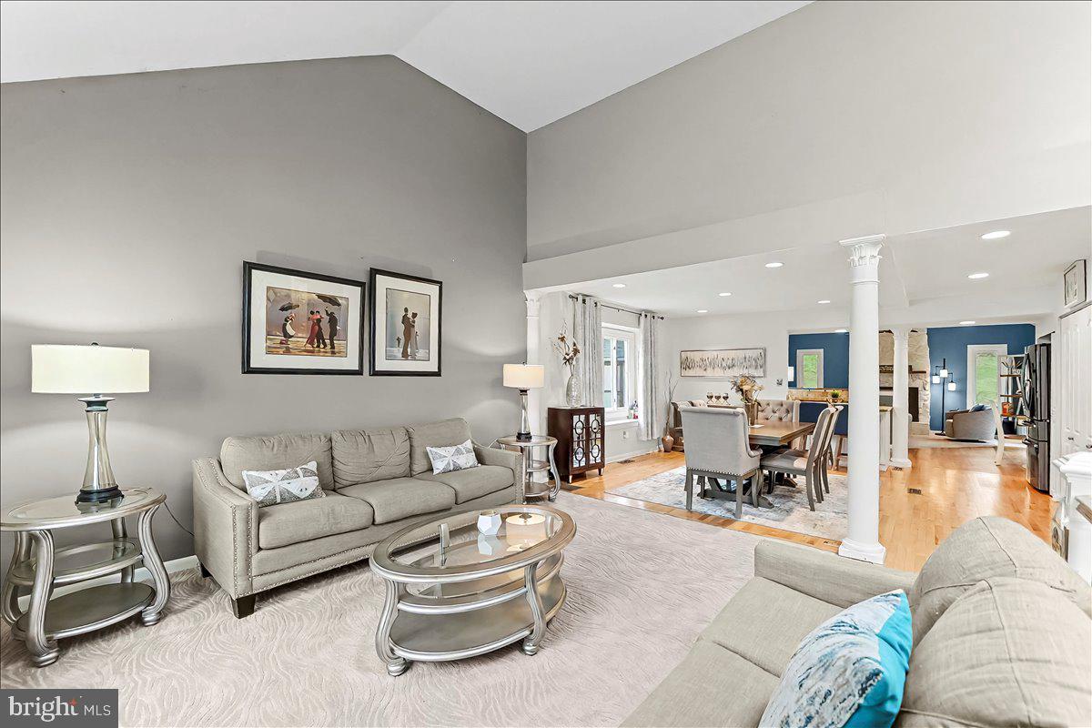 474 Ridge Lane Springfield, PA 19064 - Photo 8 of 48