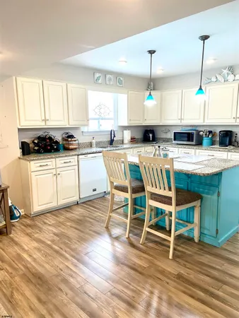 $2,000 | 9103 Amherst Avenue, Unit 1STWINTER, Margate City, NJ 08402