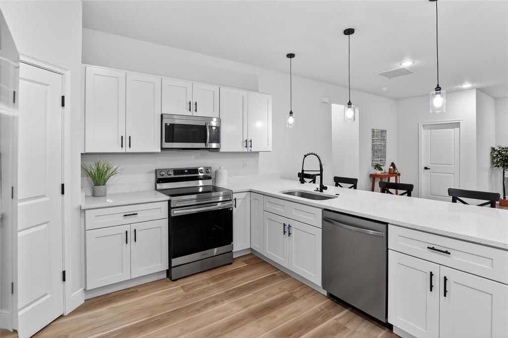 6241 Southwest 154th Lane Road Ocala, FL 34473 - Photo 10 of 29