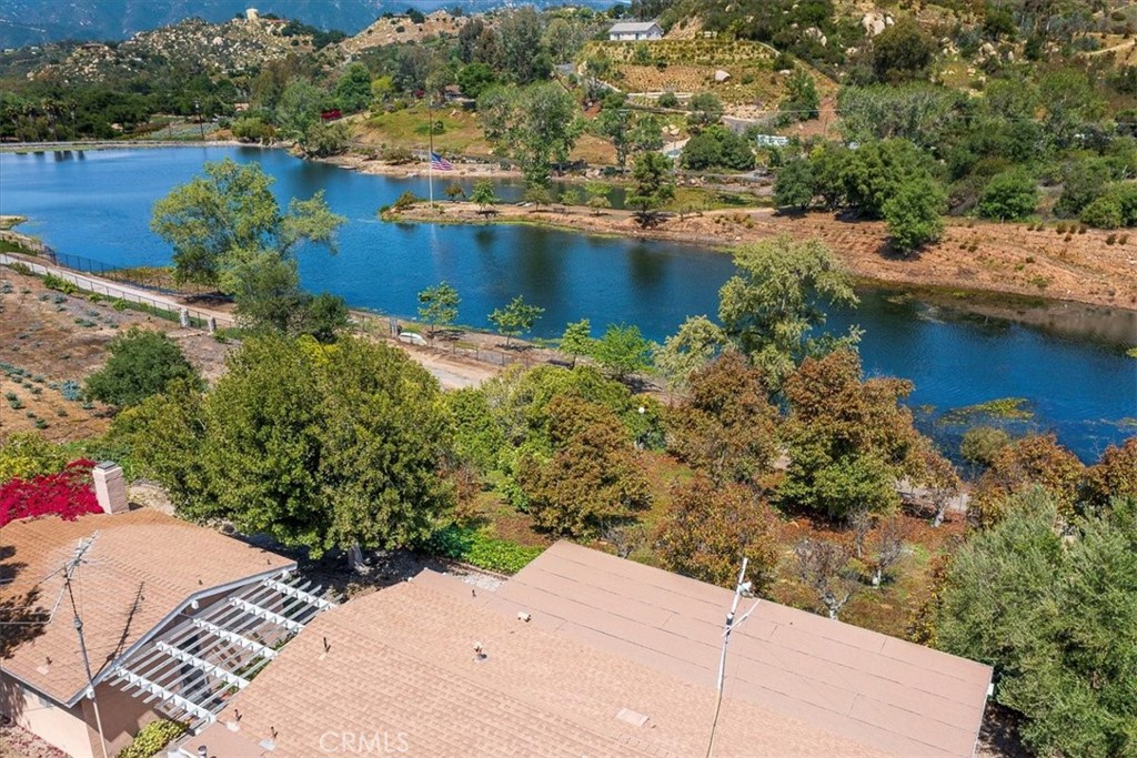 40057 South Shore Drive Fallbrook, CA 92028 - Photo 50 of 53 an aerial view of a house with a yard and lake view