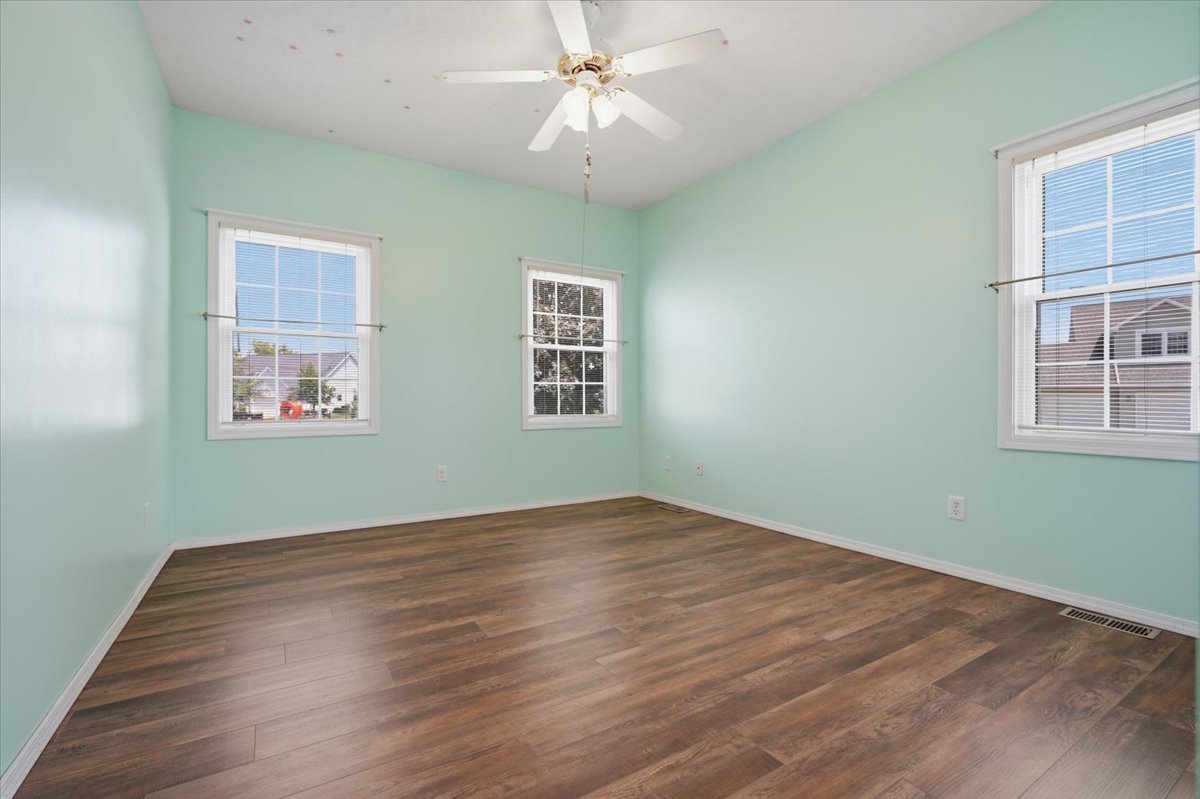 604 Eddy Road Bloomington, IL 61704 - Photo 20 of 38